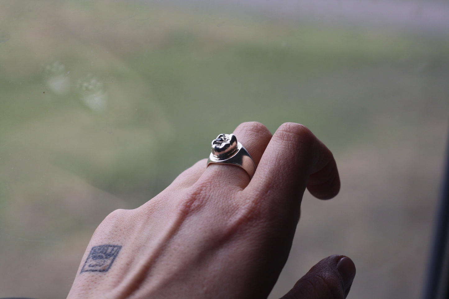 Tooth Signet