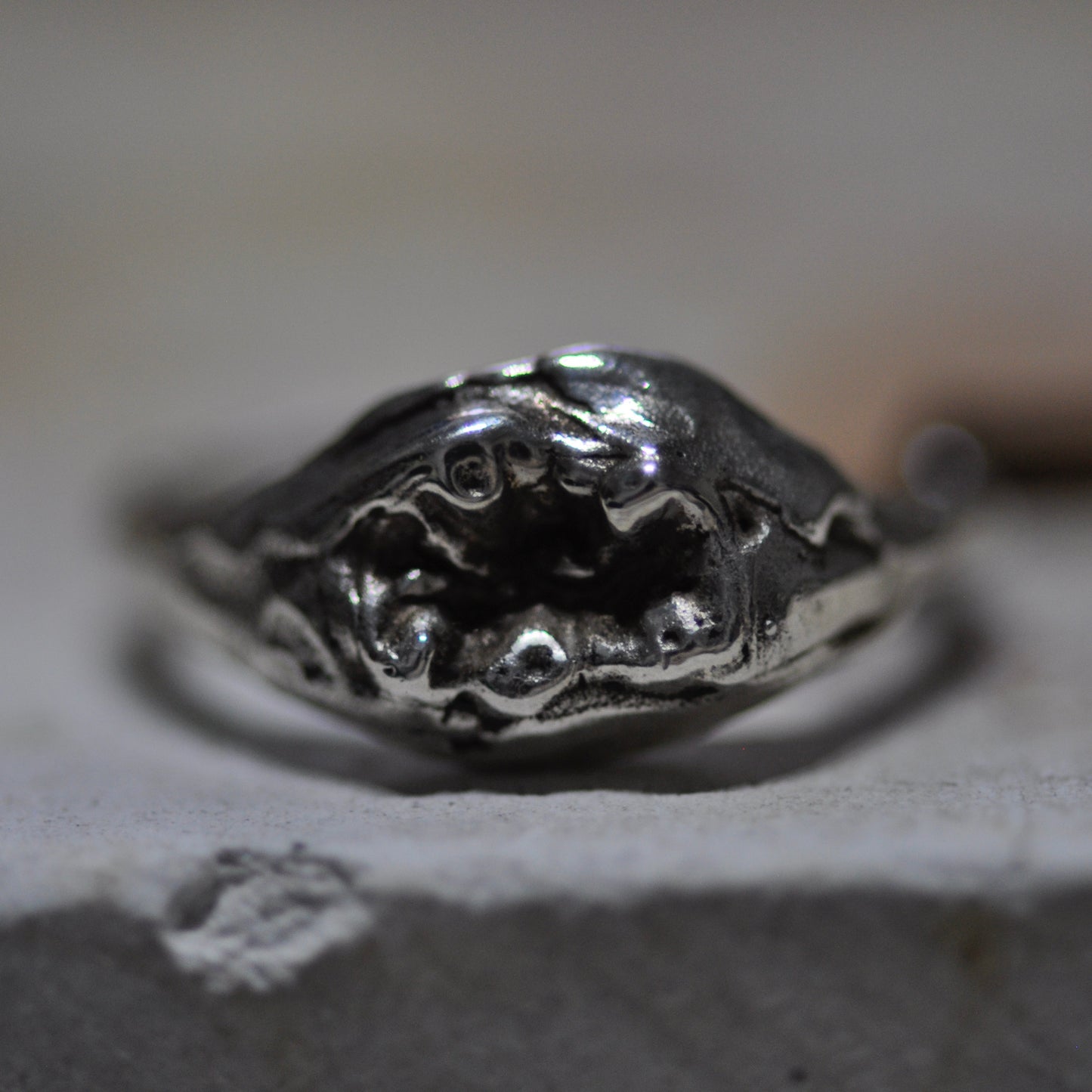 Embedded Tooth Ring