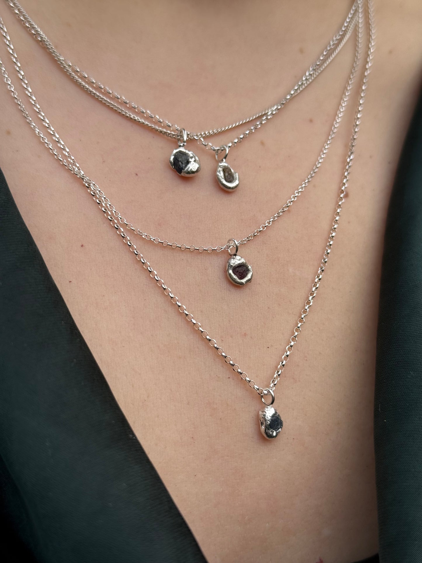 Stone Sapphire Necklace